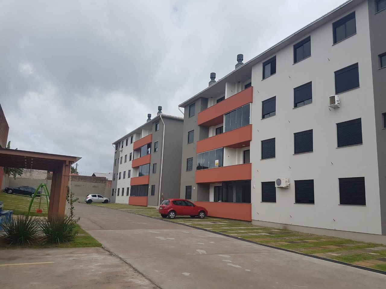 Apartamento à Venda com 2 dormitórios, Aguas Claras, Gravataí - R