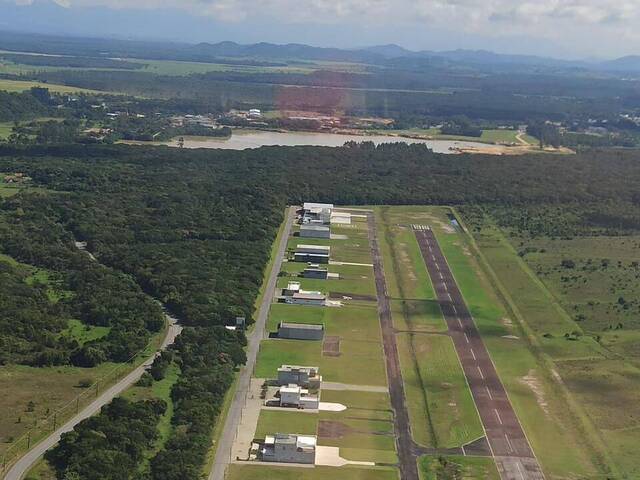 #1050 - Hangar para Venda em Araquari - SC